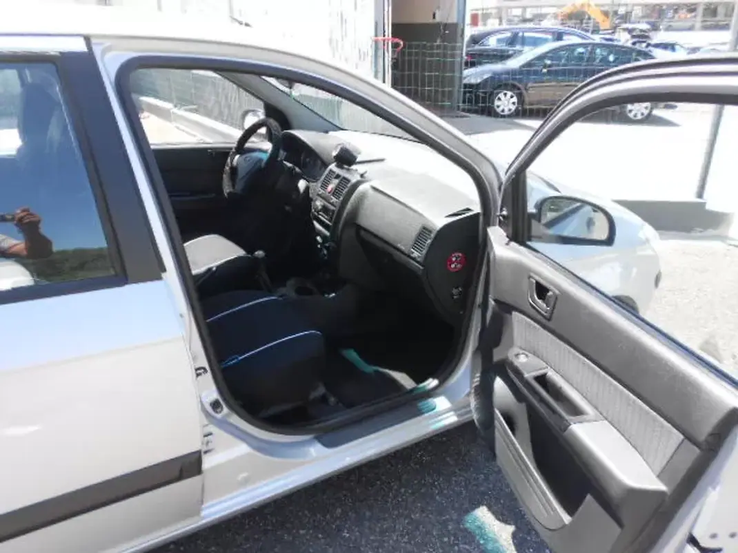Hyundai Getz 2005 - 2900 EUR, 265508 km - AUTO.MOTO.pt - 265508km - foto 8 de 10
