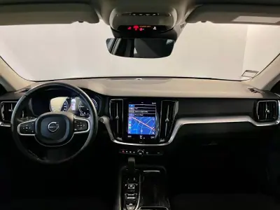 Volvo V60 2020 - 28350 EUR, 62000 km - AUTO.MOTO.pt - 62000km - foto 2 de 30