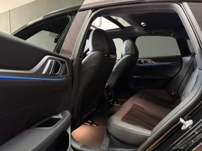 BMW i4 2022 - 37990 EUR, 109987 km - AUTO.MOTO.pt - 109987km - foto 11 de 14