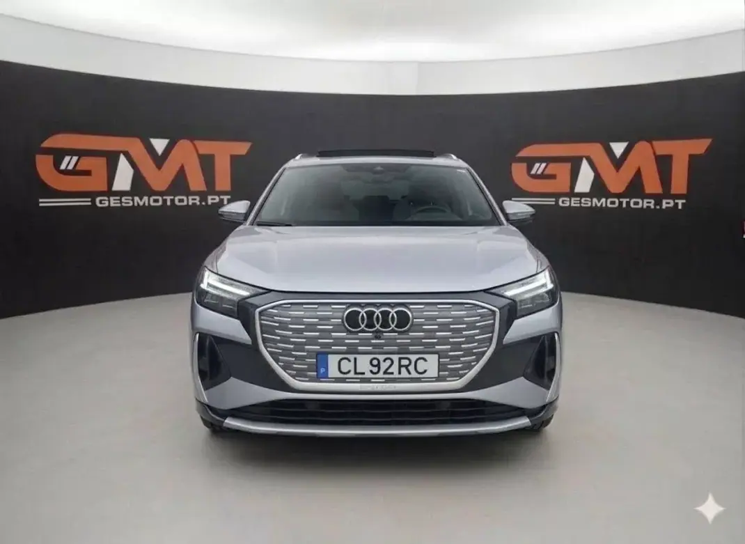 Audi Q4 e-tron 2025 - 45900 EUR, 14896 km - 14896km - foto 5 de 29