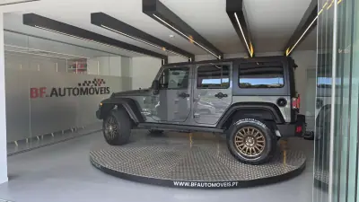 Jeep Wrangler Unlimited 2018 - 49500 EUR, 104894 km - AUTO.MOTO.pt - 104894km - foto 16 de 63