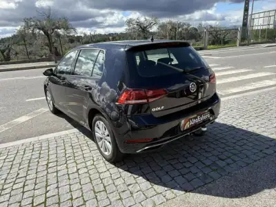 Volkswagen Golf 2017 - 19900 EUR, 117104 km - AUTO.MOTO.pt - 117104km - foto 3 de 13