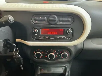 Renault Twingo 2019 - 10690 EUR, 38142 km - 38142km - foto 10 de 13