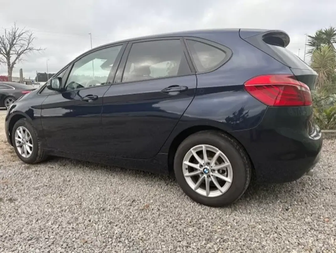 BMW 216 Active Tourer 2015 - 16000 EUR, 170700 km - AUTO.MOTO.pt - 170700km - foto 5 de 24