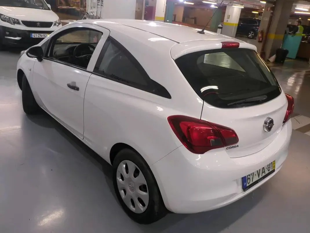 Opel CORSA VAN 1.3 CDTI 2018 - 8750 EUR, 160901 km - AUTO.MOTO.pt - 160901km - foto 2 de 7