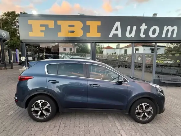 Kia Sportage 2021 - 19900 EUR, 73180 km - AUTO.MOTO.pt - 73180km - foto 7 de 12