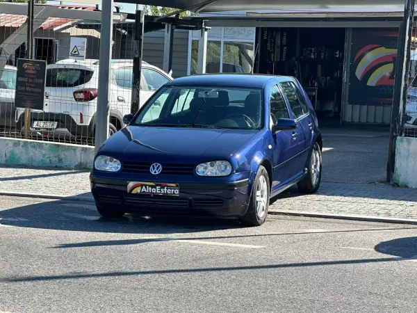 Volkswagen Golf 2000 - 4900 EUR, 199054 km - AUTO.MOTO.pt - 199054km - foto 11 de 27