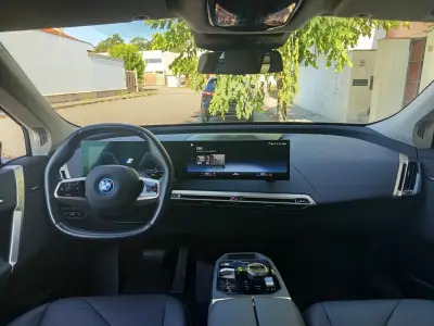 BMW iX 2022 - 40990 EUR, 96400 km - AUTO.MOTO.pt - 96400km - foto 15 de 22