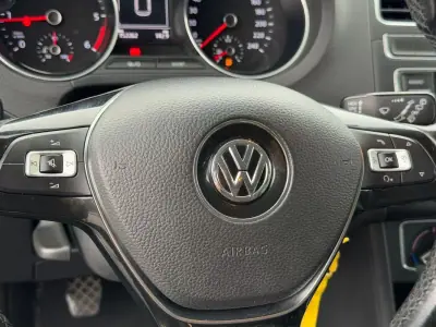 Volkswagen Polo 2017 - 10900 EUR, 152200 km - AUTO.MOTO.pt - 152200km - foto 10 de 28