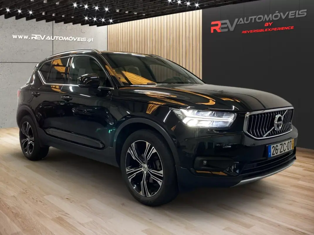 Volvo XC 40 2019 - 27950 EUR, 142000 km - AUTO.MOTO.pt - 142000km - foto 2 de 20