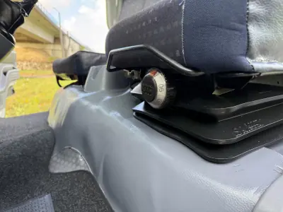 Mitsubishi 2011 - 19750 EUR, 190000 km - AUTO.MOTO.pt - 190000km - foto 12 de 22