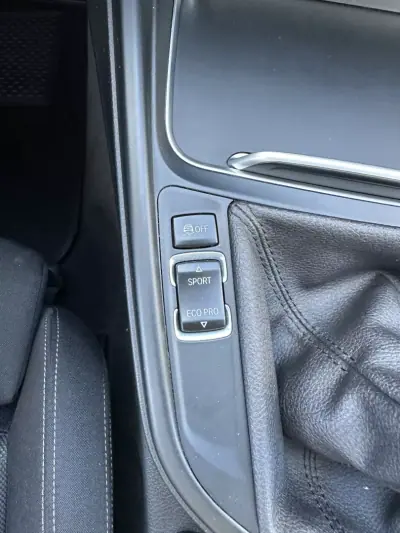 BMW 318 2016 - 13900 EUR, 190000 km - 190000km - foto 32 de 51