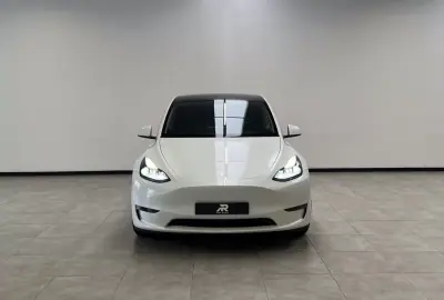 Tesla Model Y 2022 - 36500 EUR, 138000 km - foto 2 de 16