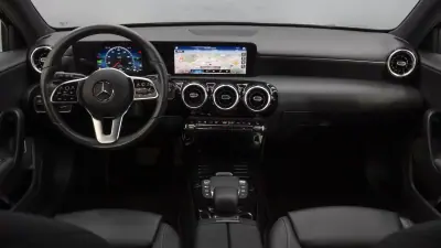 Mercedes-Benz A 250 2021 - 22900 EUR, 125000 km - AUTO.MOTO.pt - 125000km - foto 16 de 37