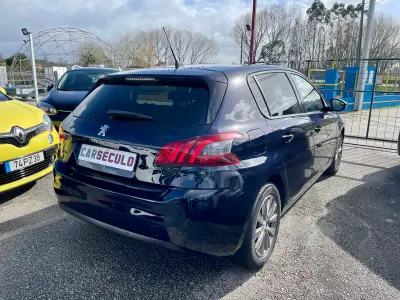 Peugeot 308 2020 - 13750 EUR, 62618 km - AUTO.MOTO.pt - 62618km - foto 6 de 26
