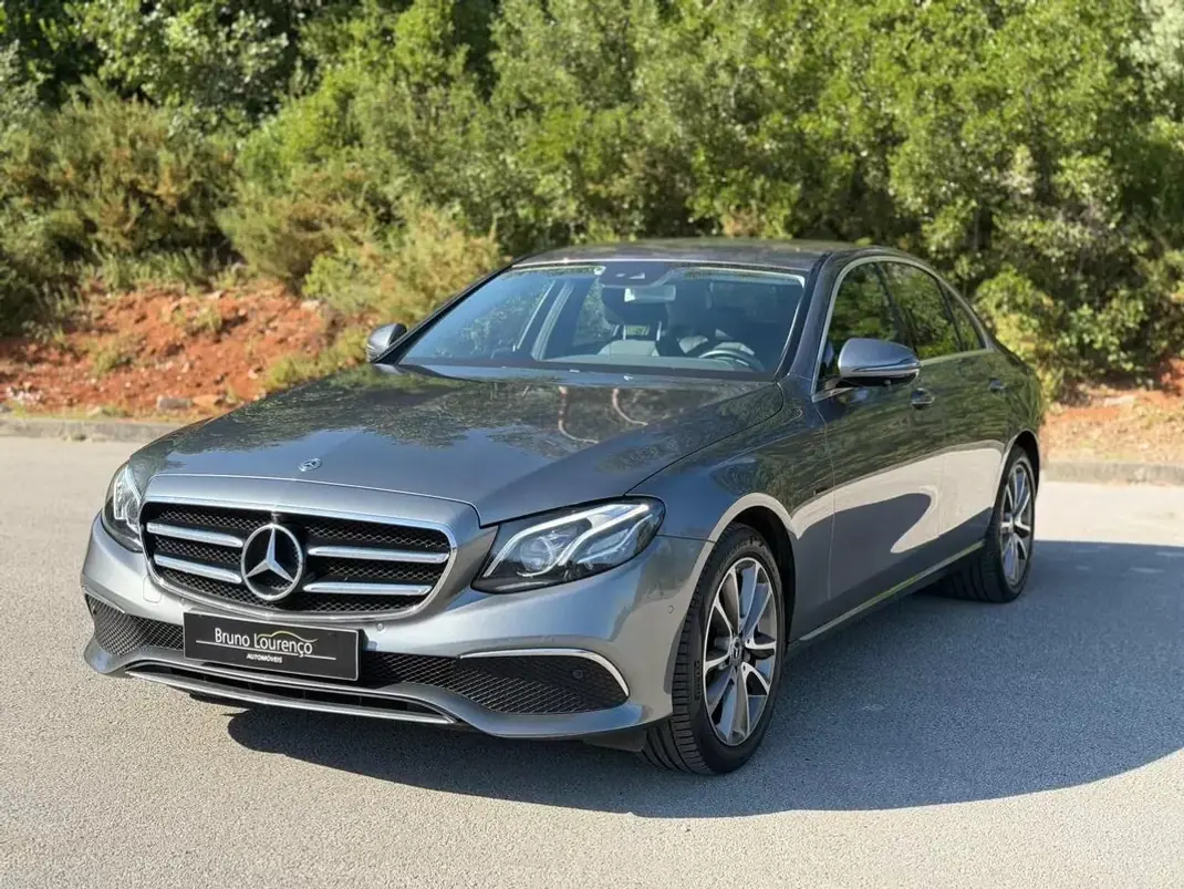 Mercedes-Benz E 300 2019 - 25900 EUR, 138000 km - 138000km - foto 28 de 33