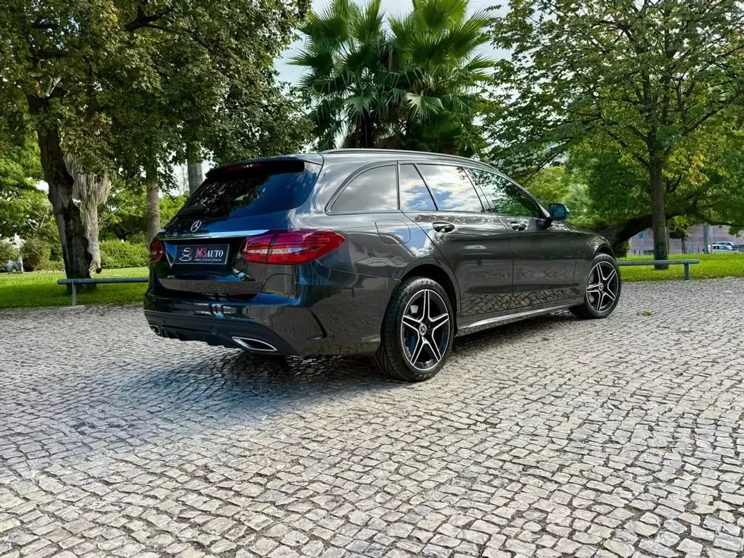Mercedes-Benz C 300 2021 - 23990 EUR, 177850 km - 177850km - foto 6 de 49