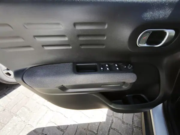 Citroën C3 Aircross 2019 - 12900 EUR, 169099 km - AUTO.MOTO.pt - 169099km - foto 7 de 14