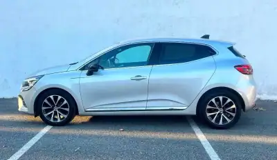 Renault Clio 2023 - 14500 EUR, 80483 km - AUTO.MOTO.pt - 80483km - foto 7 de 18