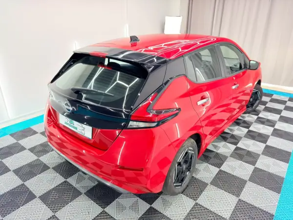 Nissan Leaf 2023 - 15750 EUR, 51000 km - AUTO.MOTO.pt - 51000km - foto 8 de 24