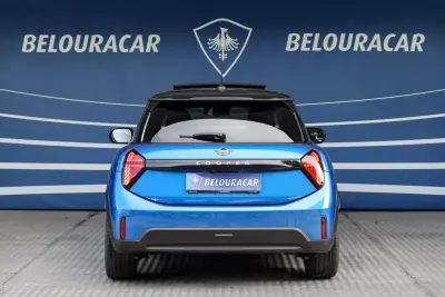 MINI Cooper 2024 - 33500 EUR, 8997 km - AUTO.MOTO.pt - 8997km - foto 5 de 22