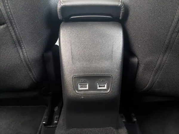 Peugeot 208 2025 - 23500 EUR, 14659 km - AUTO.MOTO.pt - 14659km - foto 29 de 33