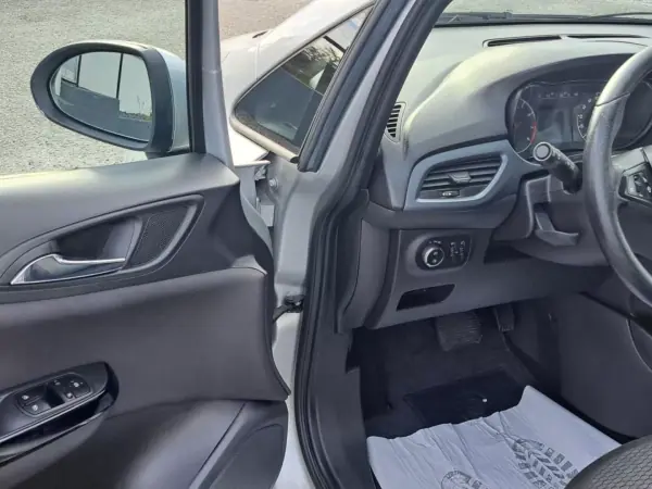 Opel Corsa 2017 - 12900 EUR, 88000 km - AUTO.MOTO.pt - 88000km - foto 16 de 38