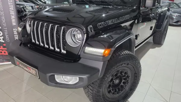 Jeep Gladiator 2021 - 62900 EUR, 117383 km - 117383km - foto 15 de 53