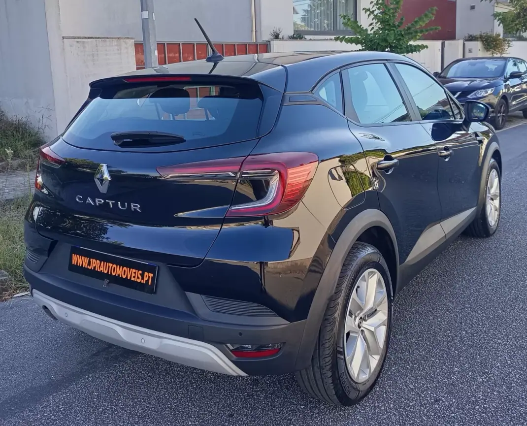 Renault Captur 2021 - 15990 EUR, 35800 km - 35800km - foto 7 de 19