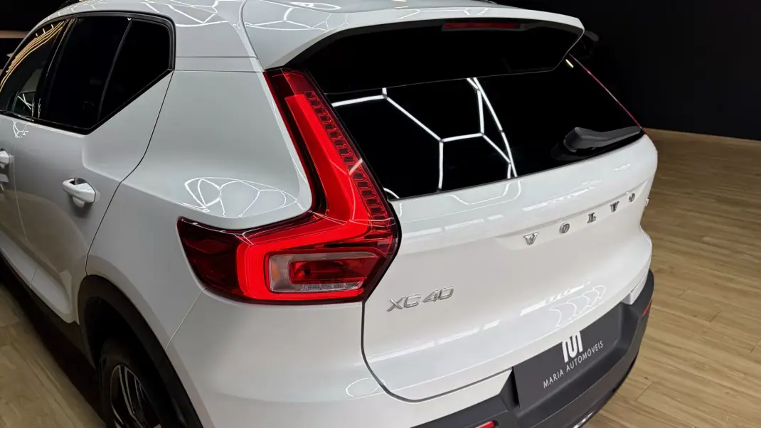 Volvo XC 40 2023 - 29970 EUR, 57000 km - AUTO.MOTO.pt - 57000km - foto 12 de 46