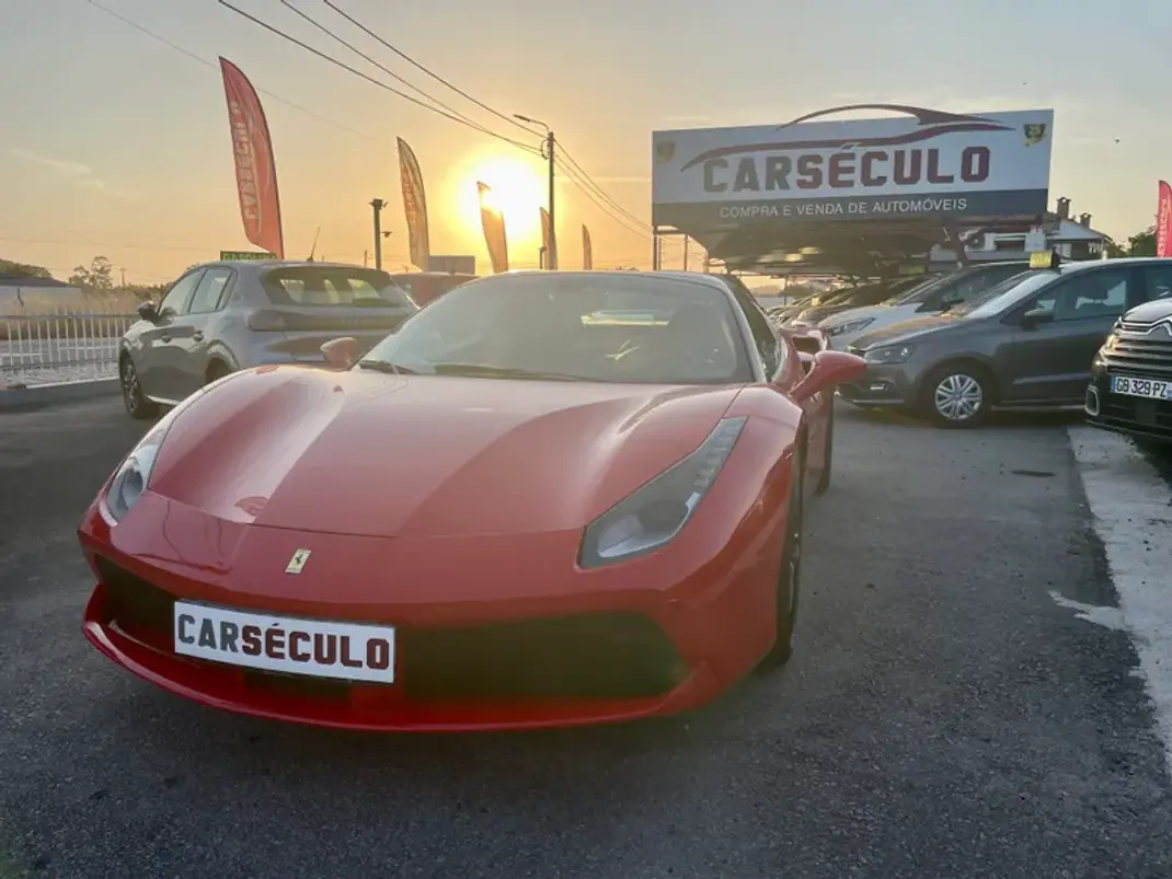 Ferrari 488 2017 - 299750 EUR, 26250 km - AUTO.MOTO.pt - 26250km - foto 3 de 26
