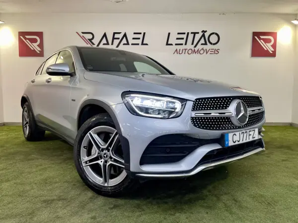 Mercedes-Benz GLC 300 2020 - 43750 EUR, 97000 km - AUTO.MOTO.pt - 97000km - foto 5 de 32