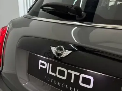 MINI 5 Portas 2016 - 14490 EUR, 101264 km - AUTO.MOTO.pt - 101264km - foto 9 de 27
