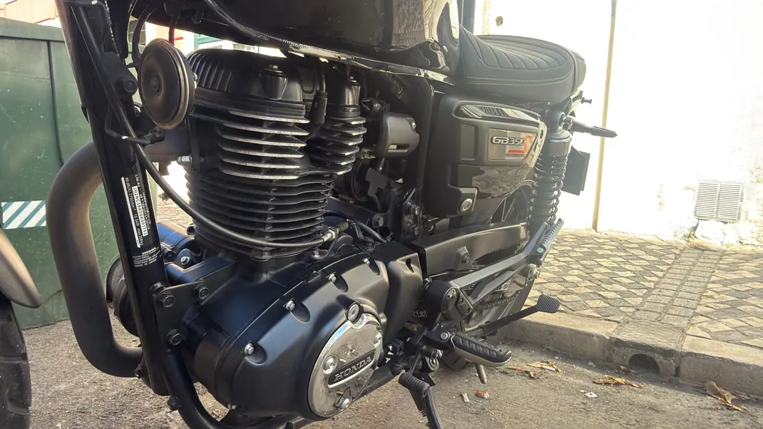 Honda GB350S 2025 - 4200 EUR, 5270 km - 5270km - foto 5 de 7