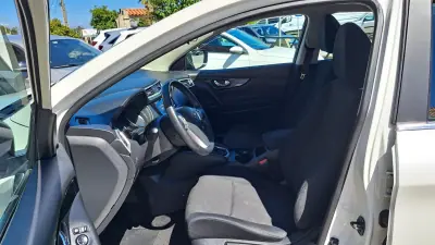 Nissan Qashqai 2014 - 12900 EUR, 133286 km - AUTO.MOTO.pt - 133286km - foto 9 de 28