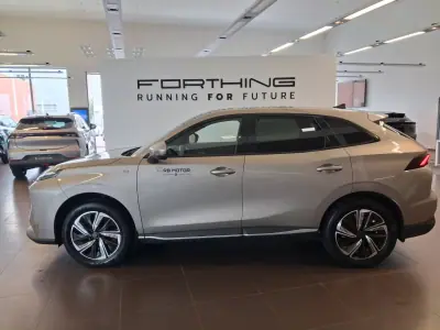 Forthing Friday EV 2025 - 42750 EUR, 13500 km - AUTO.MOTO.pt - 13500km - foto 4 de 33