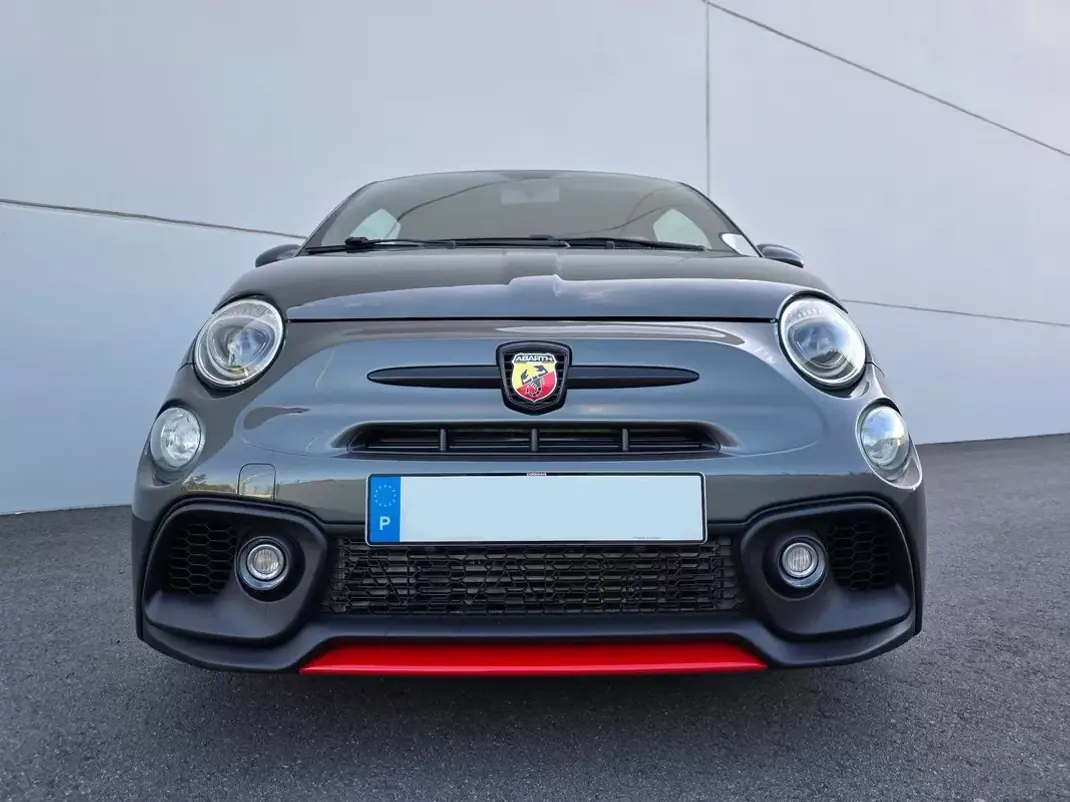 Abarth 595 2018 - 19750 EUR, 60400 km - 60400km - foto 23 de 40