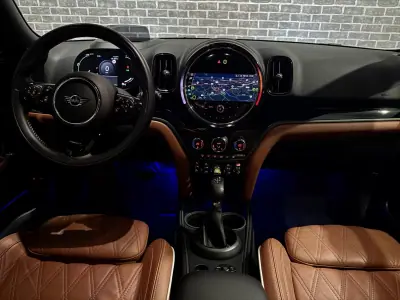MINI Countryman 2020 - 27990 EUR, 68000 km - AUTO.MOTO.pt - 68000km - foto 18 de 25