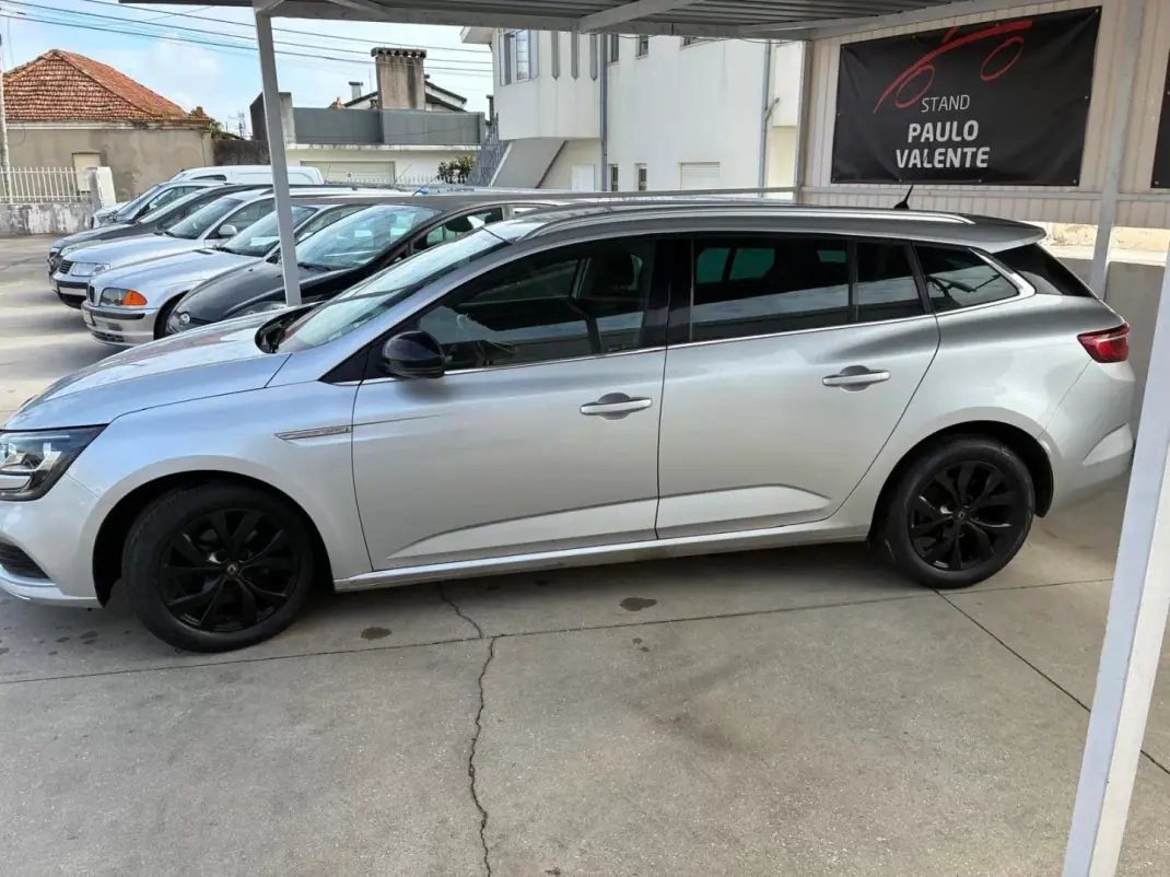 Renault Mégane Sport Tourer 2019 - 9900 EUR, 193000 km - AUTO.MOTO.pt - 193000km - foto 3 de 19