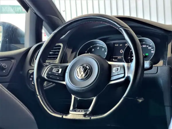Volkswagen Golf 2015 - 24990 EUR, 162000 km - AUTO.MOTO.pt - 162000km - foto 52 de 58