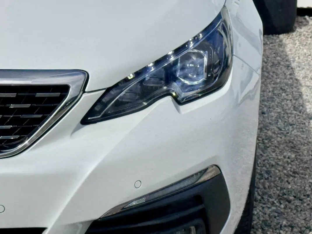 Peugeot 308 2020 - 14790 EUR, 30000 km - AUTO.MOTO.pt - 30000km - foto 29 de 29