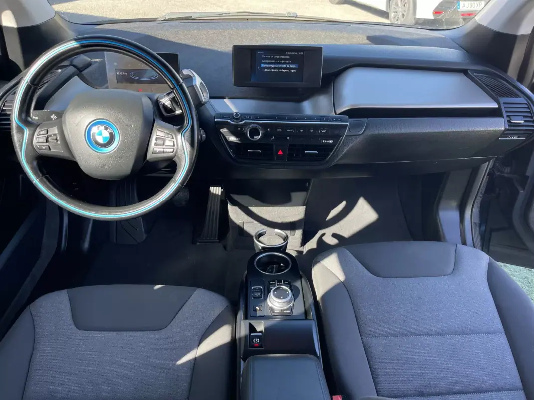 BMW i3 2020 - 22490 EUR, 92625 km - AUTO.MOTO.pt - 92625km - foto 11 de 29