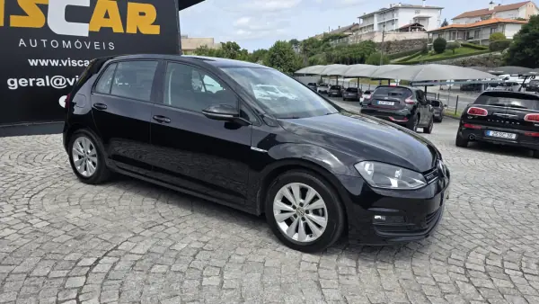Volkswagen Golf 2015 - 14540 EUR, 135000 km - AUTO.MOTO.pt - 135000km - foto 10 de 26