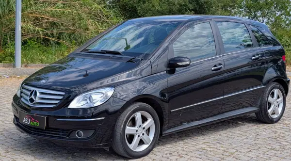 Mercedes-Benz B 180 2006 - 5250 EUR, 397954 km - AUTO.MOTO.pt - 397954km - foto 2 de 18