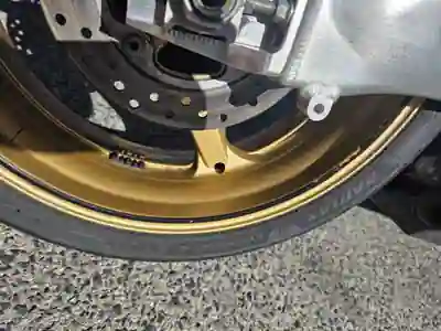 Honda CBR 1000RR 2008 - 7000 EUR, 31303 km - AUTO.MOTO.pt - 31303km - foto 7 de 12