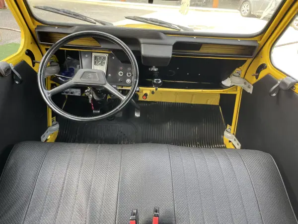 Citroën 2CV 1983 - 9990 EUR, 42494 km - AUTO.MOTO.pt - 42494km - foto 10 de 15