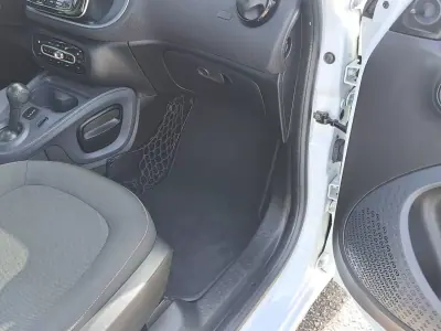 Smart ForFour 2018 - 10250 EUR, 49344 km - AUTO.MOTO.pt - 49344km - foto 22 de 43