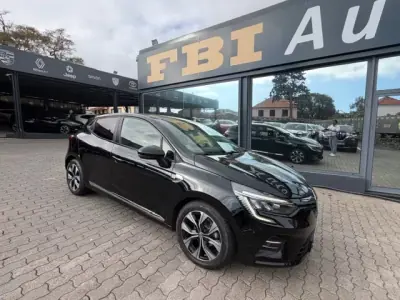 Renault Clio 2022 - 15500 EUR, 91700 km - AUTO.MOTO.pt - 91700km - foto 5 de 11