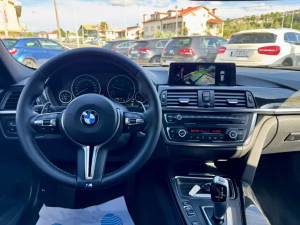 BMW 318 2015 - 13999 EUR, 220000 km - AUTO.MOTO.pt - 220000km - foto 8 de 23