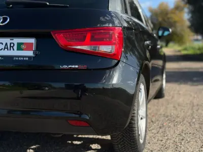 Audi A1 Sportback 2014 - 11500 EUR, 152000 km - AUTO.MOTO.pt - 152000km - foto 30 de 43